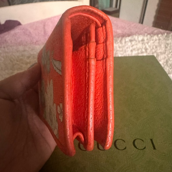 Gucci Red and Blue Wallets - Picture 3 of 8